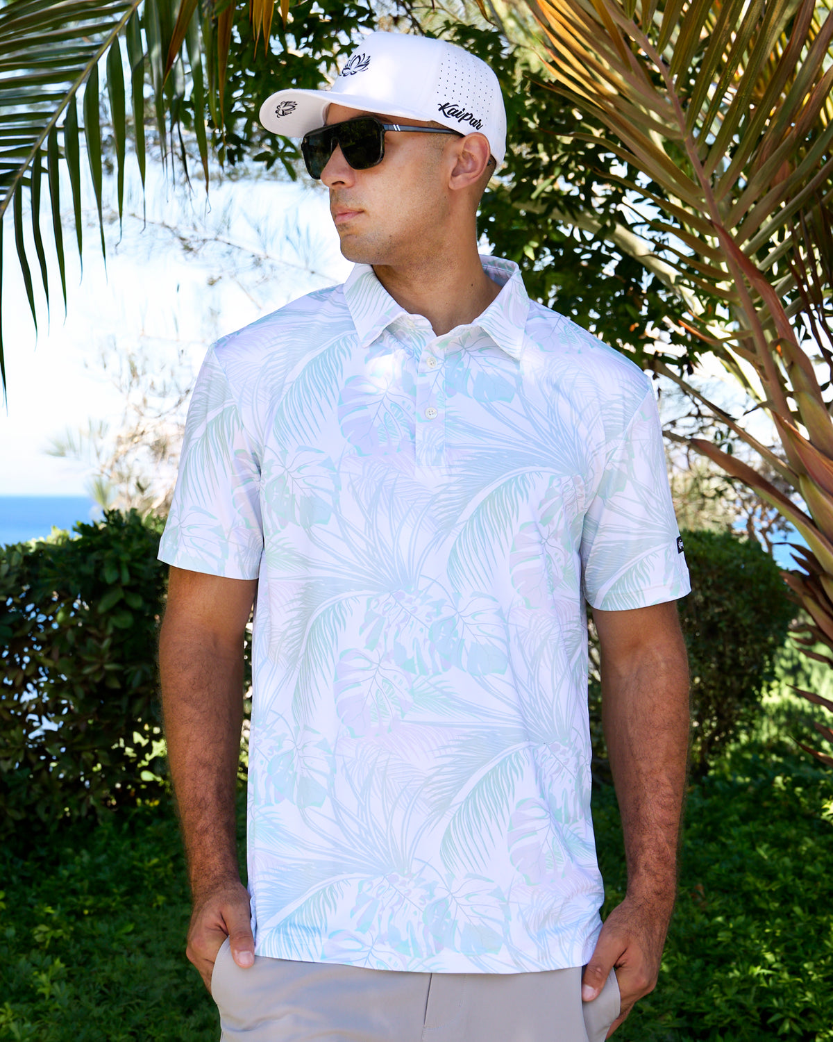 Kaipar Waikoloa Hawaiian golf shirt on the golf course