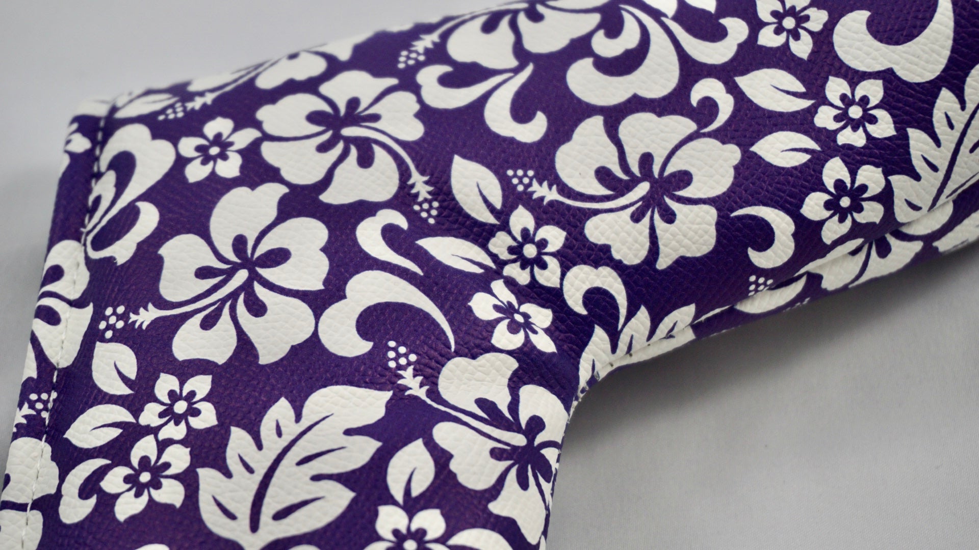 The Hawaiian Golf Blade Putter Cover